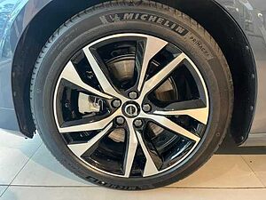 Volvo  Core B3 DCT - 18-Zoll, ACC, BLIS, Kamera