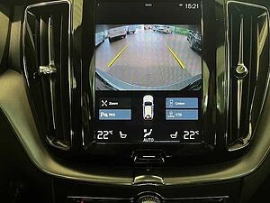 Volvo  Momentum Pro B5 D AWD 19'' CarPlay BLIS Premium-Sound