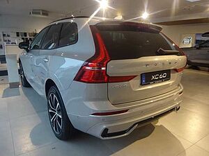 Volvo  Plus Dark B4 FWD - ACC,360°, Standh.