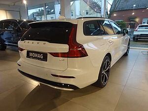 Volvo  Plus Dark B4 FWD - ACC, Harman/Kardon