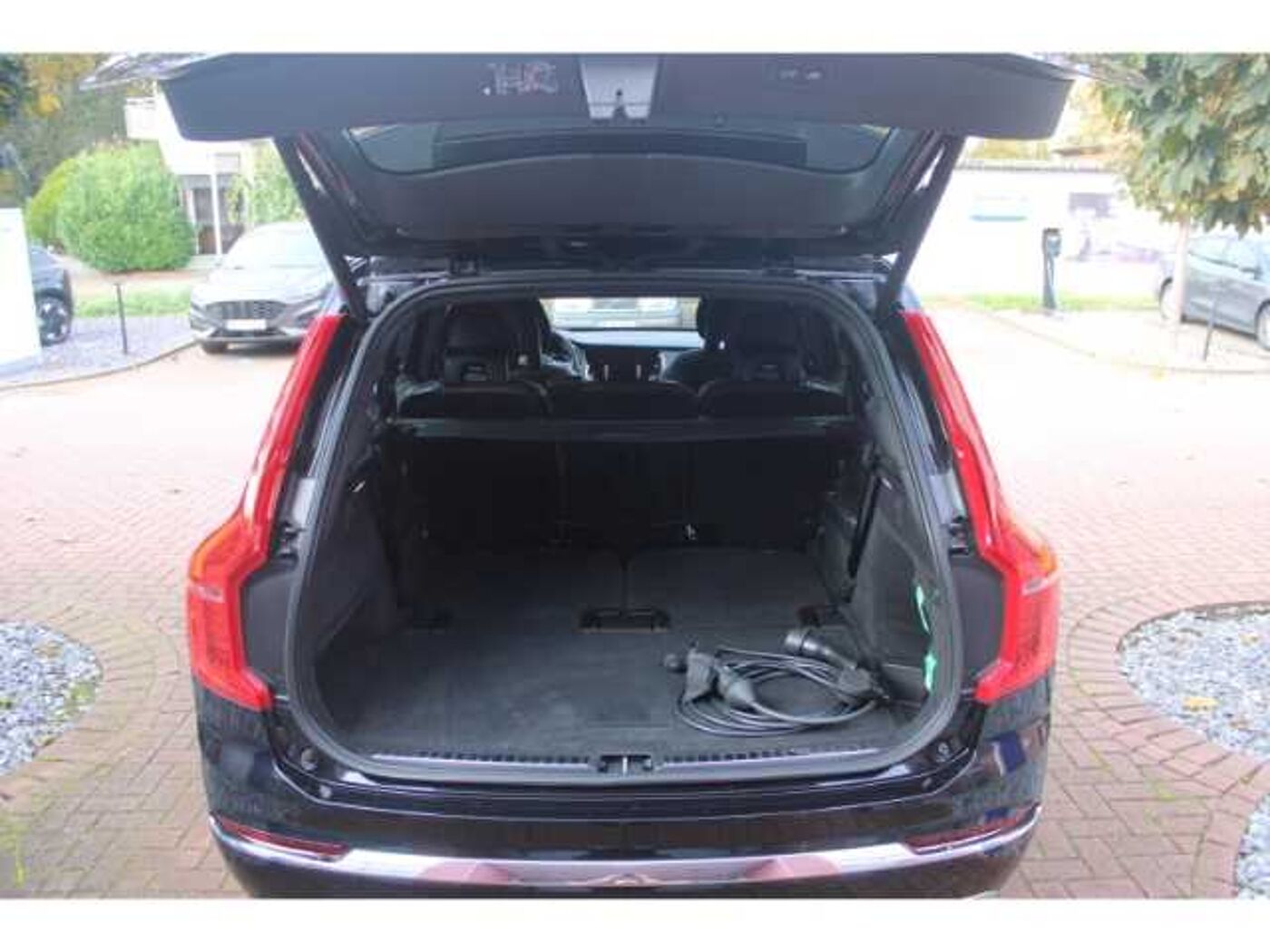 Volvo  T8 AWD Plug-In Hybrid Inscription Expres. 7Sitzer mit AHK, Panorama, VollLED,20zol