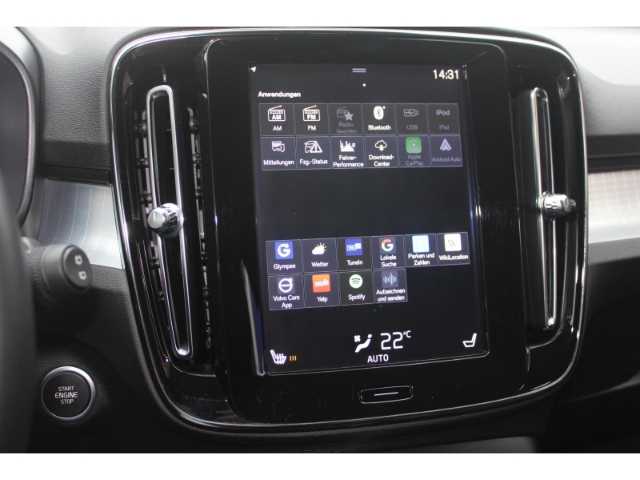 Volvo  T3 Momentum Pro mit Navi, Kamera, VollLED, PDC, Sitzheizung, CarPlay