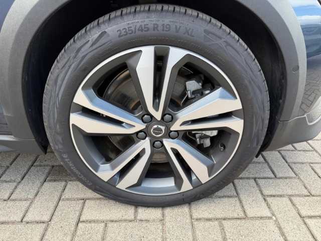 Volvo  CC