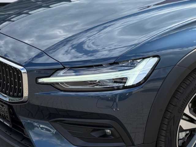 Volvo  CC