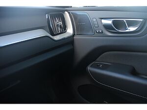 Volvo  R Design PHEV AWD T6 PilotAssist HuD Panoramadach 360Kamera