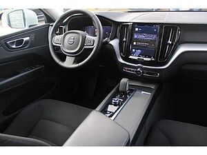 Volvo  AWD B4D Aut. Momentum Pro AHK Panoramadach Google Maps