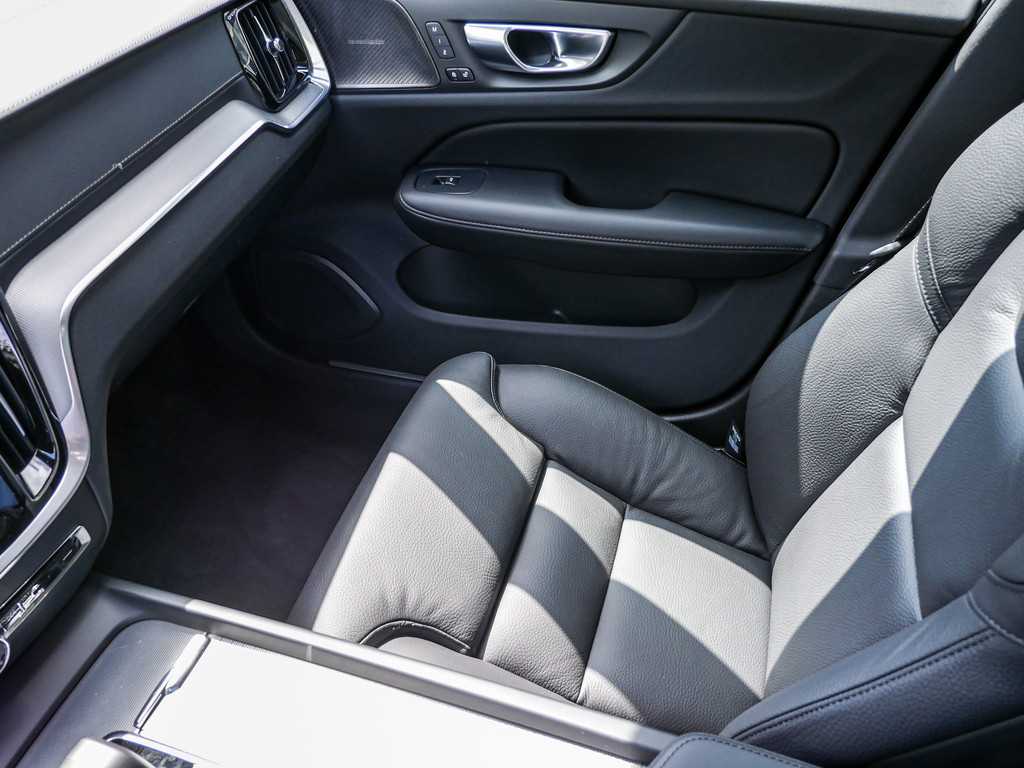 Volvo  Ultimate Dark ACC 360° Stdhzg Google Sport