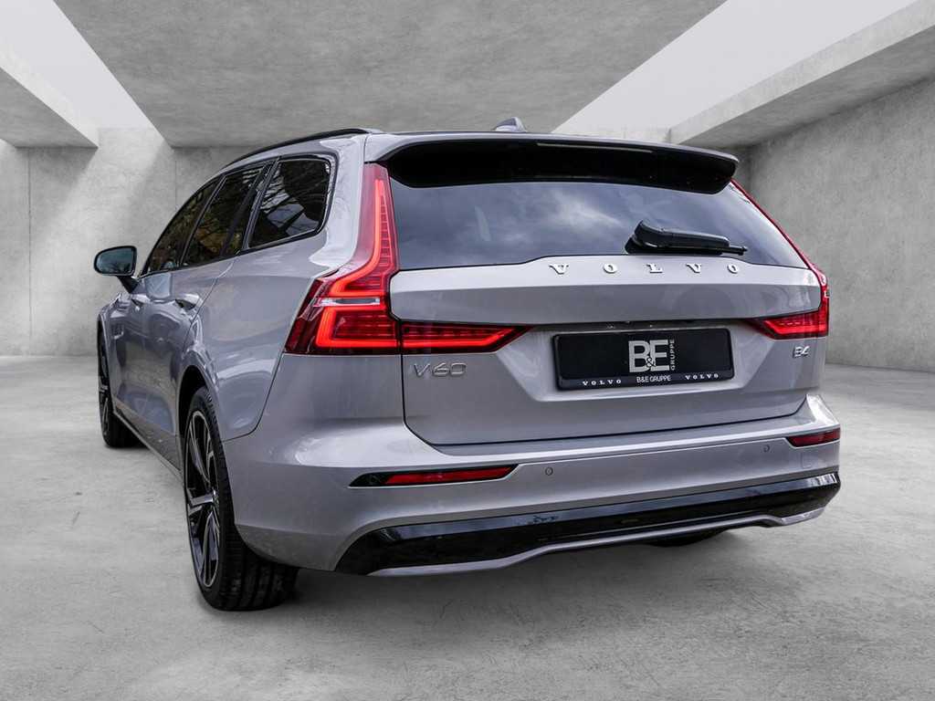 Volvo  B4 Plus Dark Navi Kam ACC BLIS HK SHZ LH