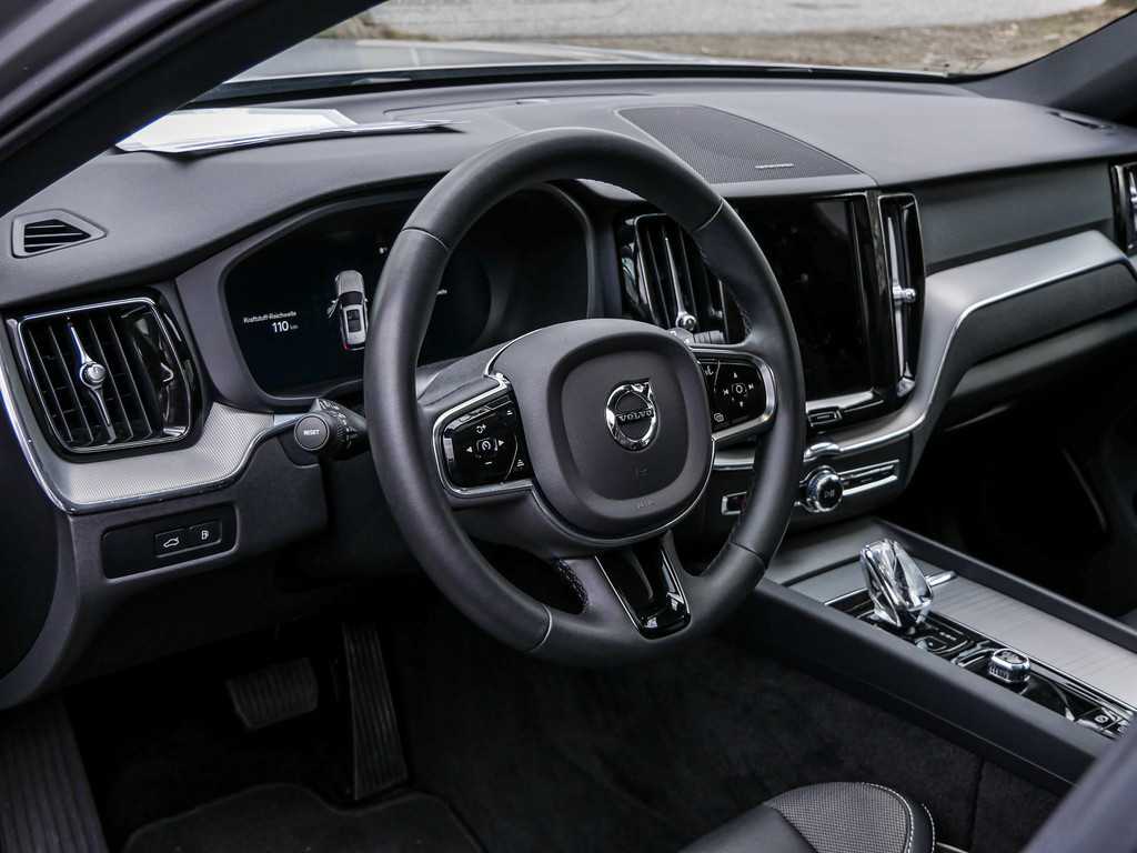 Volvo  T8 Inscription Recharge Plug-In Hybrid AWD ACC Pano Navi