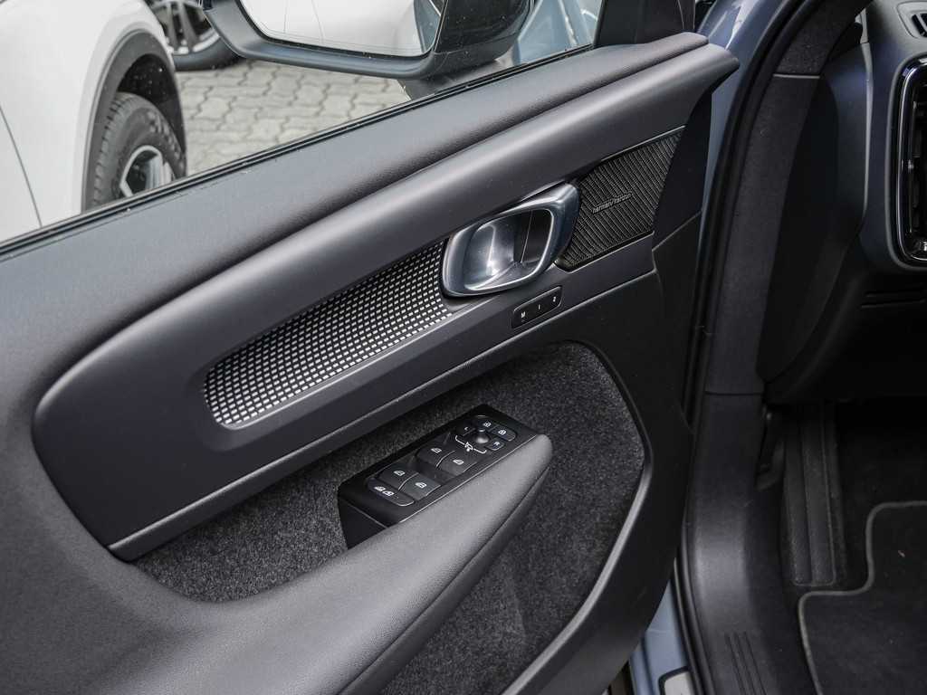 Volvo  Recharge Pure Electric Pro 360° Pano H-K