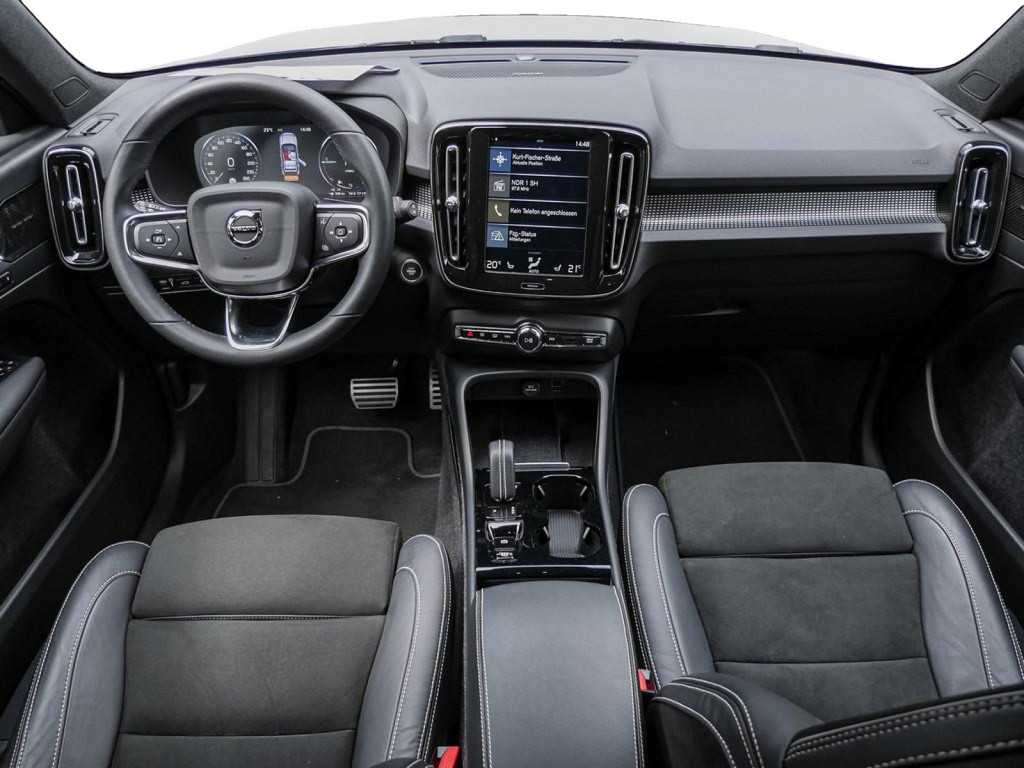 Volvo  T5 Recharge R-Design ACC HK NAVI KAM