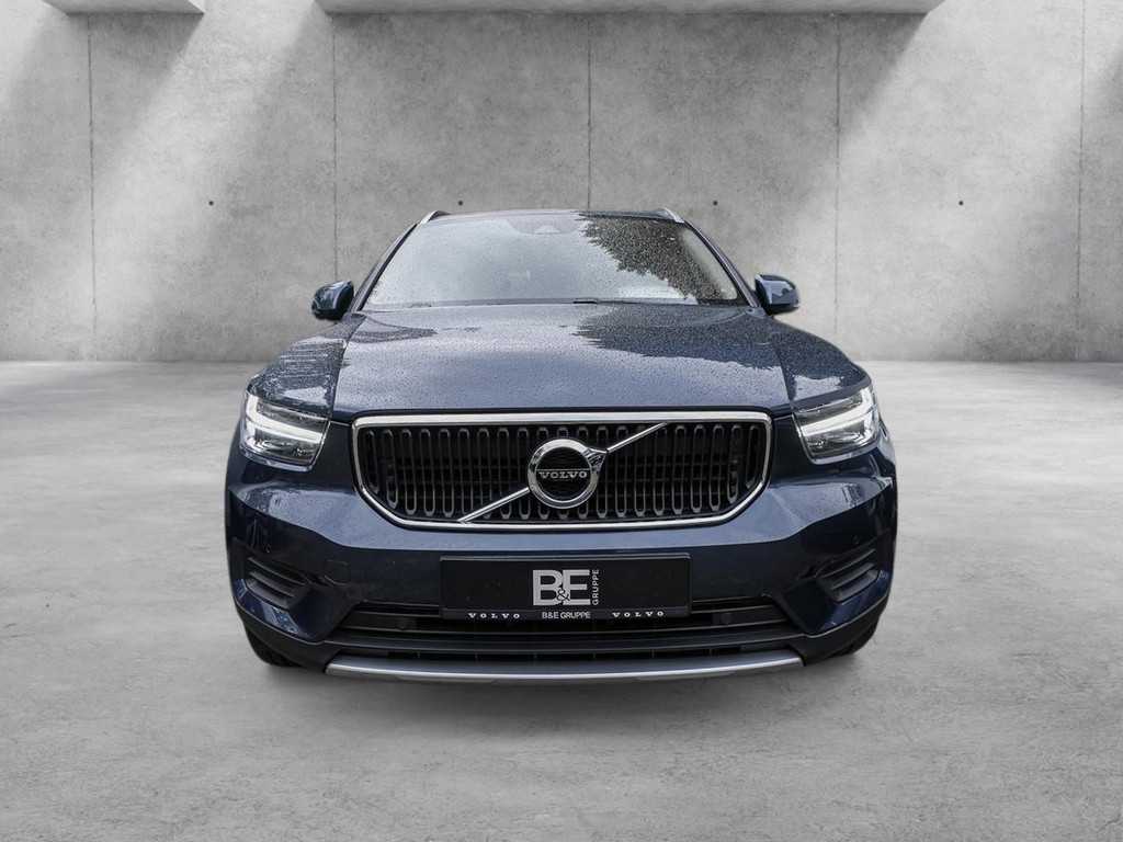 Volvo  B4 Momentum Pro AWD Kam Stdhzg SHZ