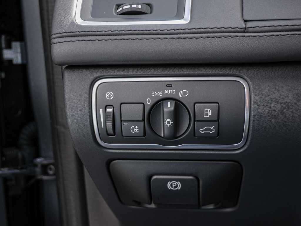 Volvo  D4 AWD Linje Inscription Stdhzg ACC Navi BLIS