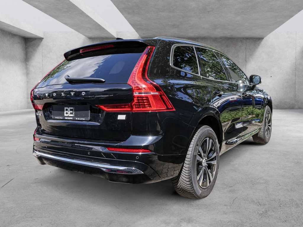 Volvo  T6 Recharge AWD Core Kam Stdhzg Pano
