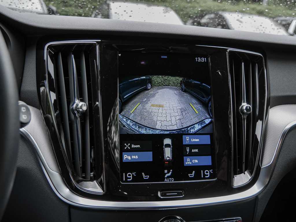 Volvo  T6 Recharge AWD R-Design Kam ACC SHZ