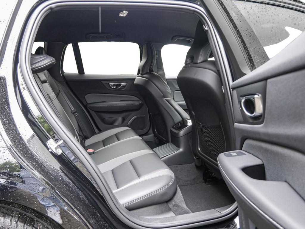 Volvo  T6 Recharge AWD R-Design Kam ACC SHZ