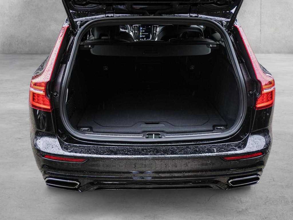 Volvo  T6 Recharge AWD R-Design Kam ACC SHZ
