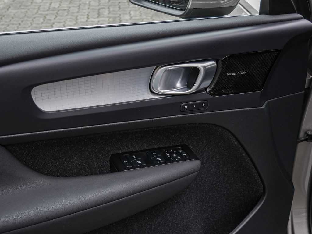 Volvo  T5 Inscription Expression Recharge Plug-In Hybrid