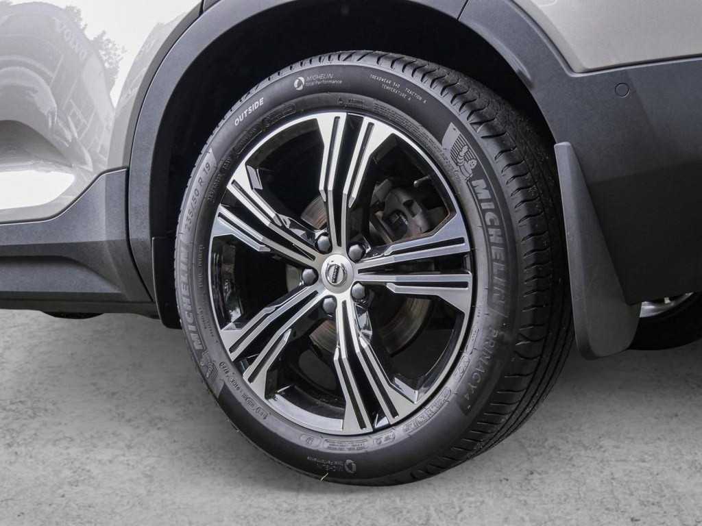 Volvo  T5 Inscription Expression Recharge Plug-In Hybrid