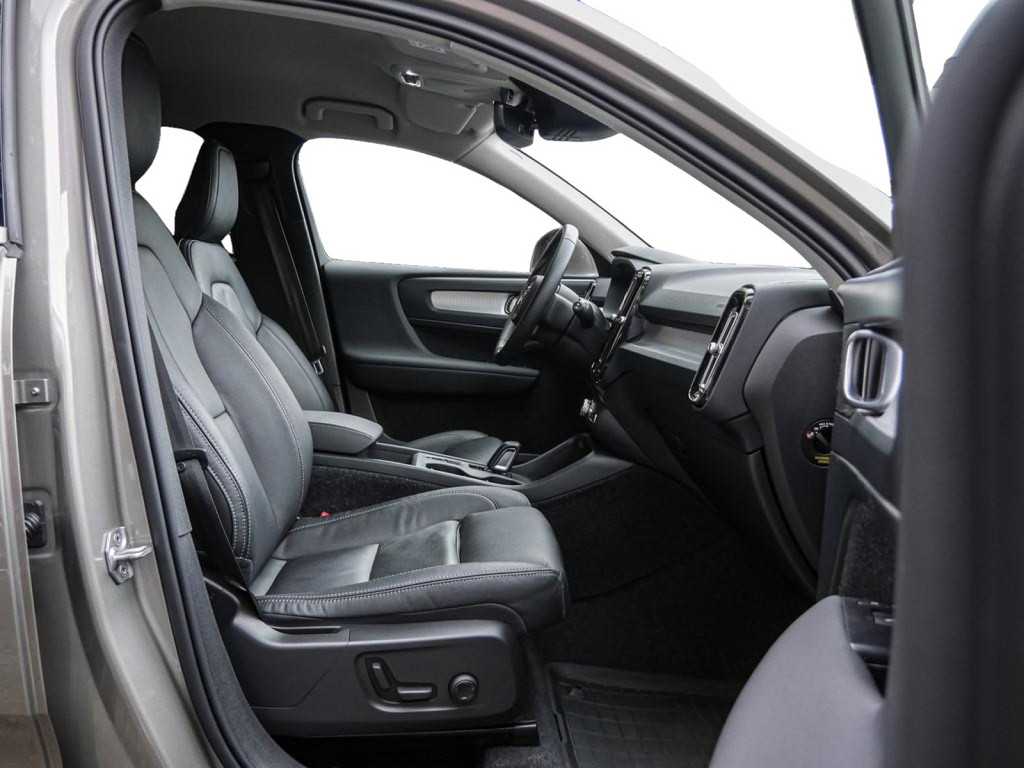 Volvo  T5 Inscription Expression Recharge Plug-In Hybrid