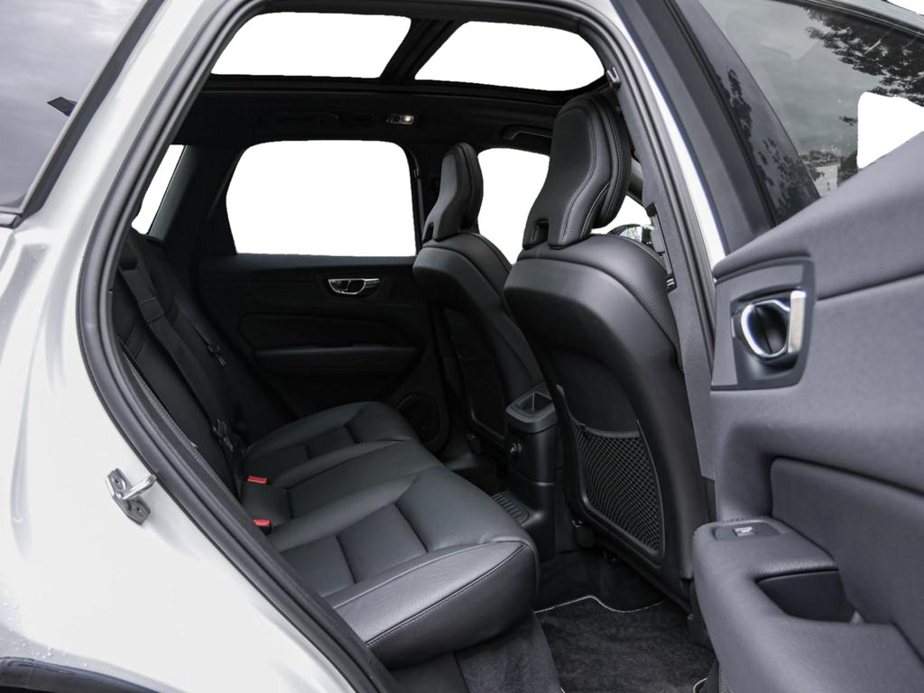 Volvo  T8 Twin Engine AWD R-Design Kam HUD ACC
