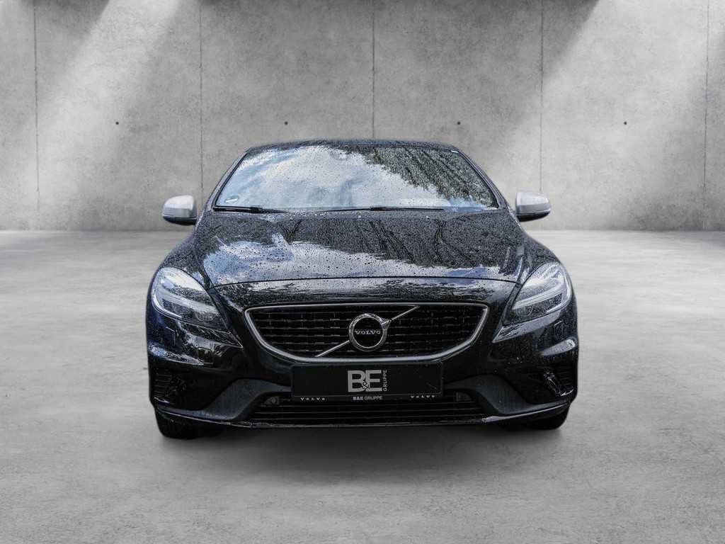 Volvo  D3 R-Design Geartronic Navi Pano SHZ