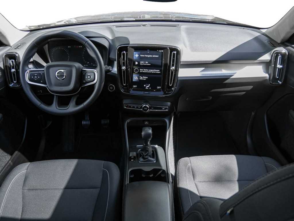 Volvo  T2 Momentum