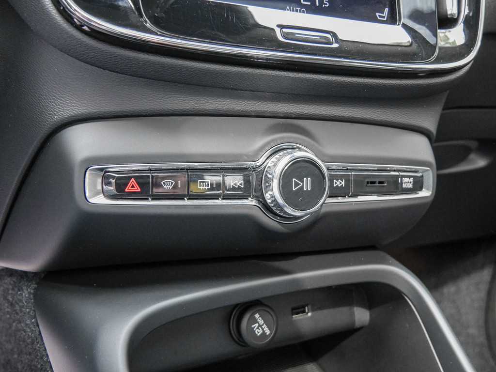 Volvo  T3 Momentum