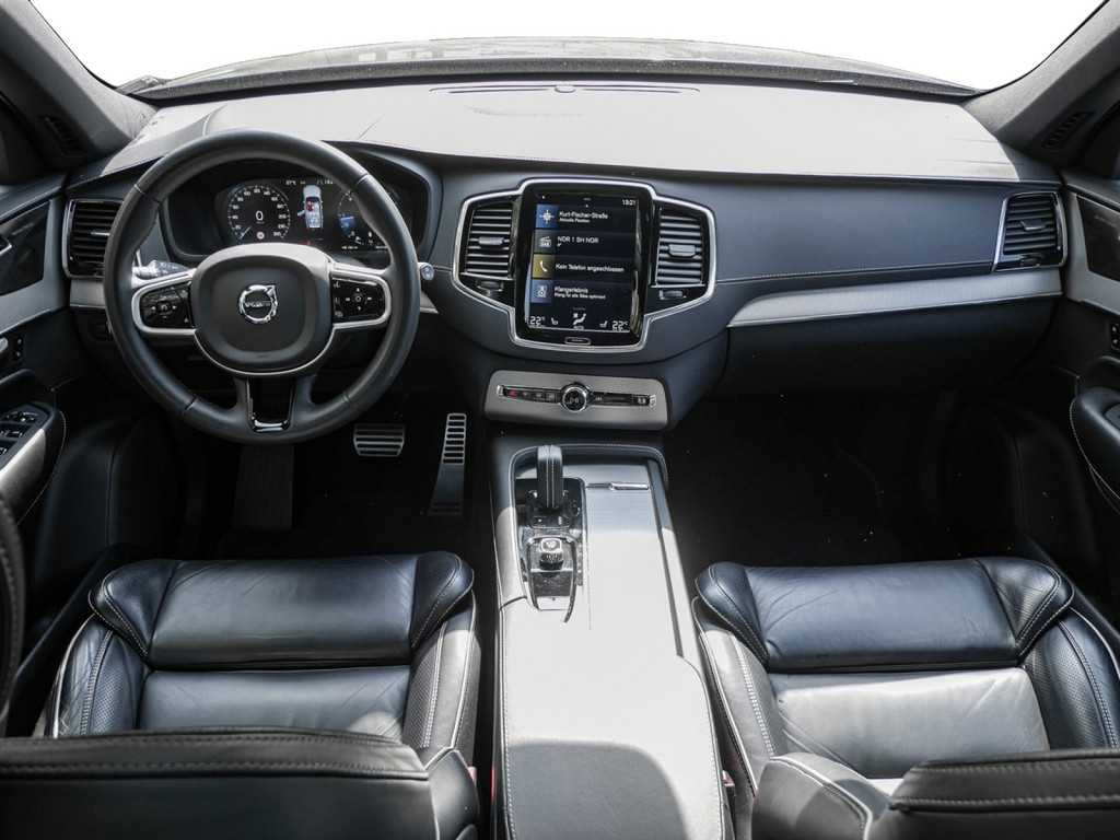 Volvo  B5 AWD R-Design Luft 22' HK Pano Licht
