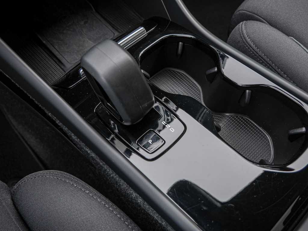 Volvo  Recharge Single Core 2WD SHZ