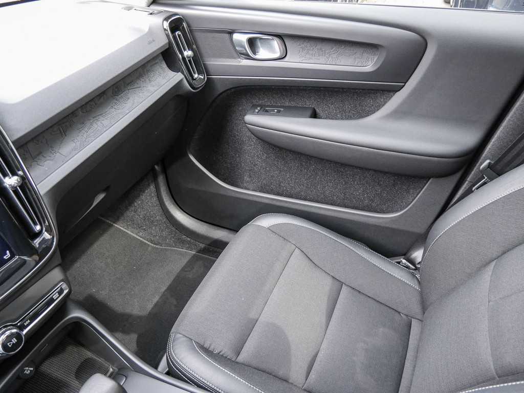 Volvo  T3 Momentum 2WD