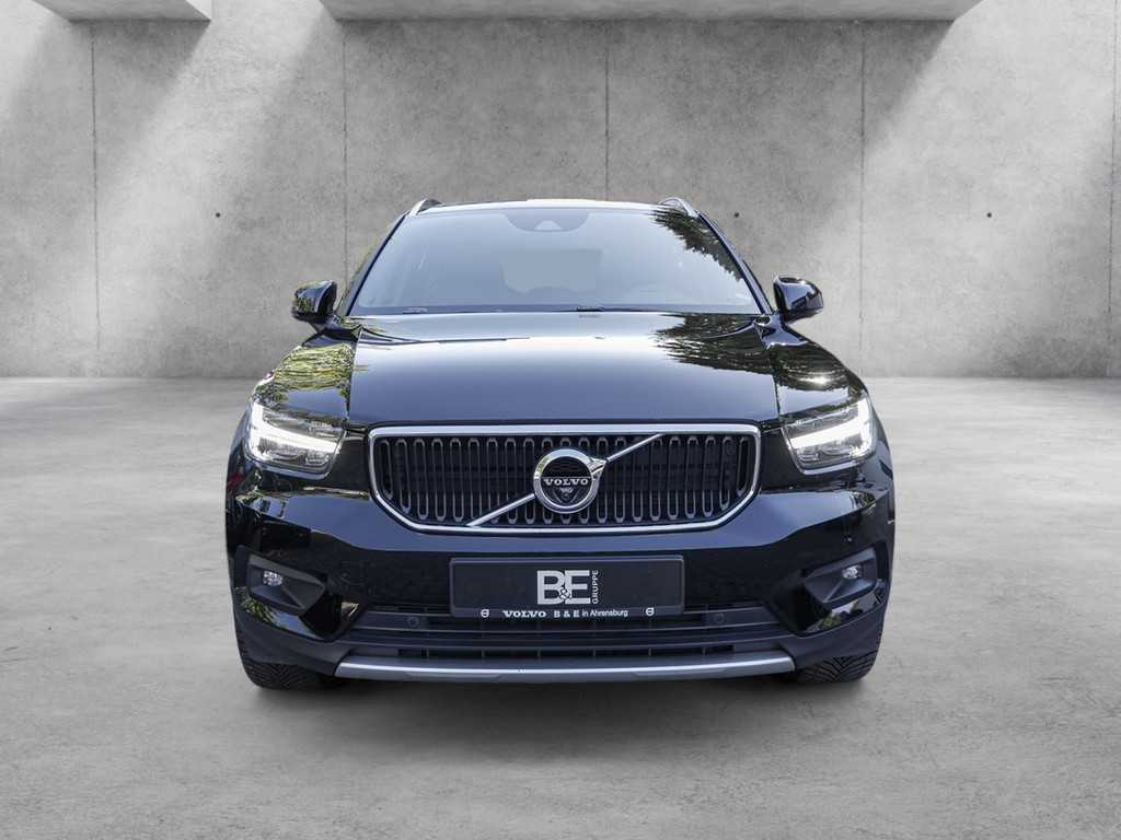 Volvo  D4 Momentum AWD Kam Pano Navi