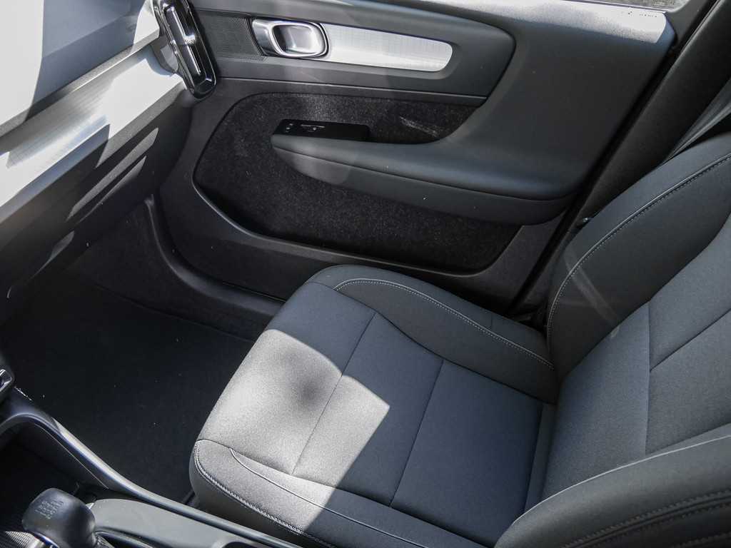 Volvo  T2 Momentum AHK NAVI KAM PANO