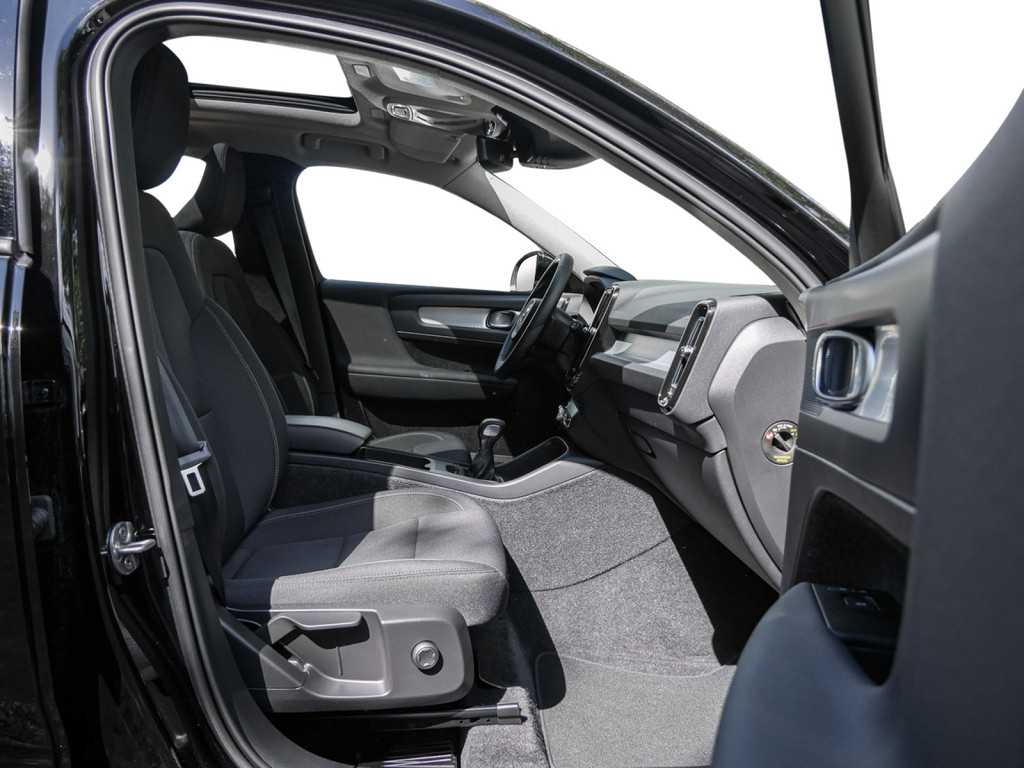 Volvo  T2 Momentum AHK NAVI KAM PANO