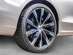 Volvo  Ultimate Dark ACC 360° Stdhzg Google Sport