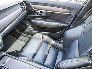Volvo  Cross Country D5 Pro AWD Stdhzg Kam H-K Pano