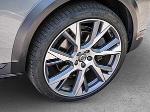 Volvo  Cross Country D5 Pro AWD Stdhzg Kam H-K Pano