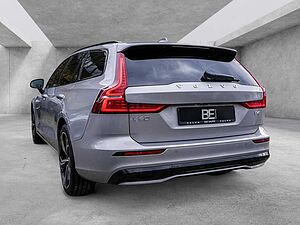 Volvo  B4 Plus Dark Navi Kam ACC BLIS HK SHZ LH