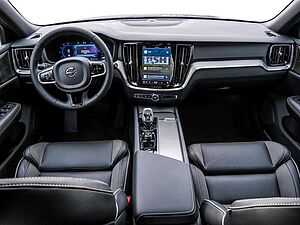 Volvo  B4 Plus Dark TH ACC BLIS Navi Kam SHZ LH