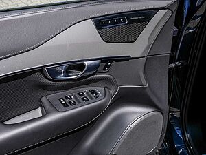 Volvo  T8 Recharge Plus Bright AWD 360° AHK H-K