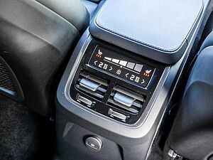 Volvo  T8 Recharge Plus Bright AWD 360° AHK H-K