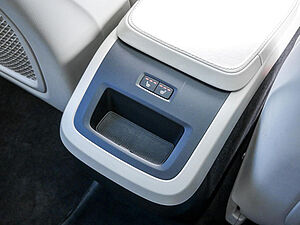 Volvo  B5 Inscription AWD Kam Pano Stdhzg DAB+