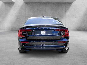 Volvo  B4 Plus Dark ACC SHZ Memory Kam