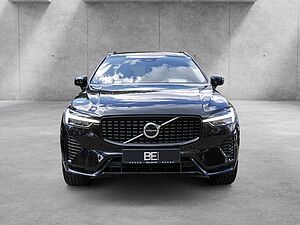 Volvo  B4 Plus Dark Kam Pano SHZ