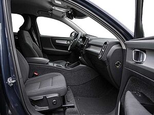 Volvo  B4 Momentum Pro AWD Kam Stdhzg SHZ