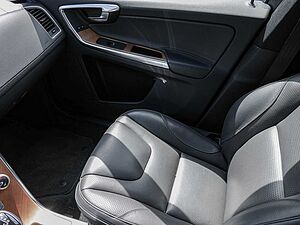 Volvo  D4 AWD Linje Inscription Stdhzg ACC Navi BLIS