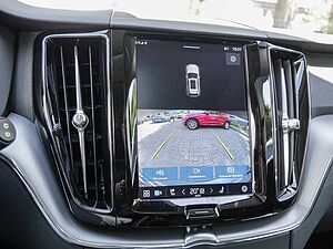Volvo  T6 Recharge AWD Core Kam Stdhzg Pano