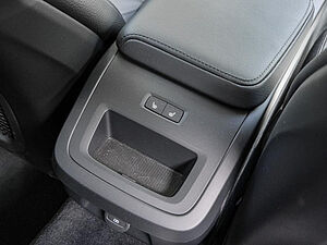Volvo  B4 Plus Dark Navi Kam SHZ LH ACC BLIS