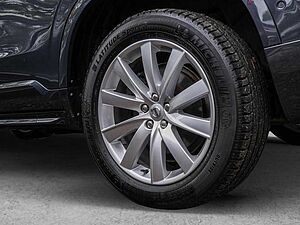 Volvo  D5 AWD Momentum Geartronic 7-Sitzer Navi AHK