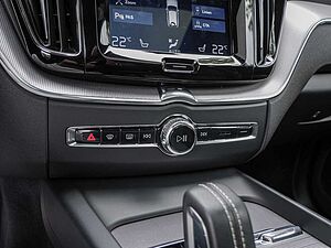Volvo  T8 Twin Engine AWD R-Design Kam HUD ACC